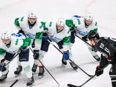 У 37 игроков молодежной хоккейной команды “Толпар” из Уфы нашли мельдоний