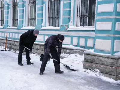 Уфимцам самим предложили убрать снег