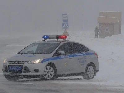 Не справился с управлением и съехал в кювет: в Башкирии спасли водителя