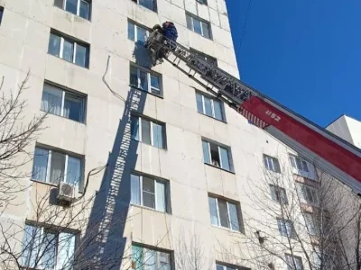 Житель Уфы дважды за день повис восьмом этаже