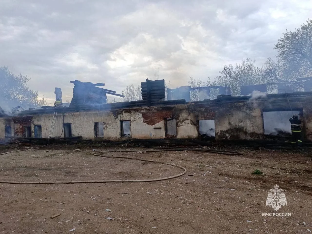 В Башкирии в Кушнаренково сгорели остатки «дворянского гнезда»
