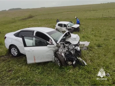 В салоне были дети: в Башкирии в страшной аварии пострадали семь человек