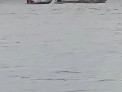 Нетрезвый житель Башкирии плыл на сдутой лодке и едва не утонул